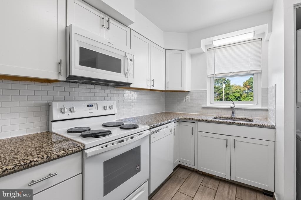 655 Drexel Avenue - Photo 10