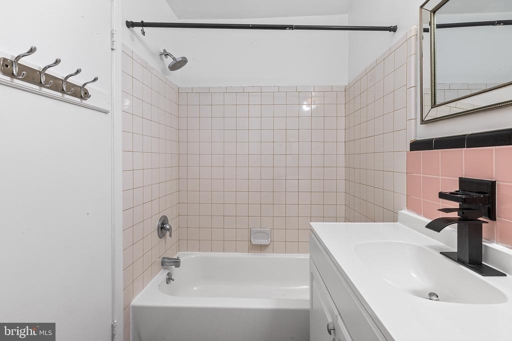 655 Drexel Avenue - Photo 13