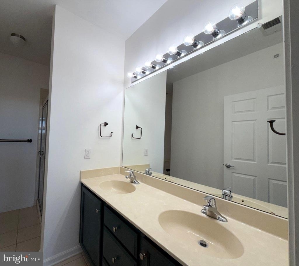 1344 Sierra Drive - Photo 9