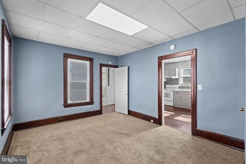 212 Helms Avenue - Photo 14
