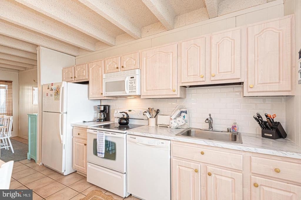7604 Coastal Highway - Photo 6