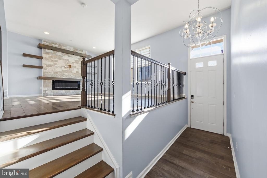 6906 Stoddert Lane - Photo 2