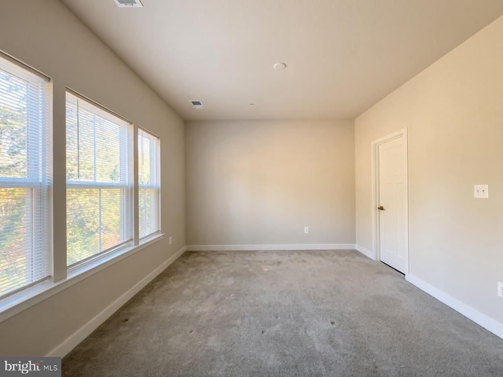 7513 Bharat Way - Photo 17
