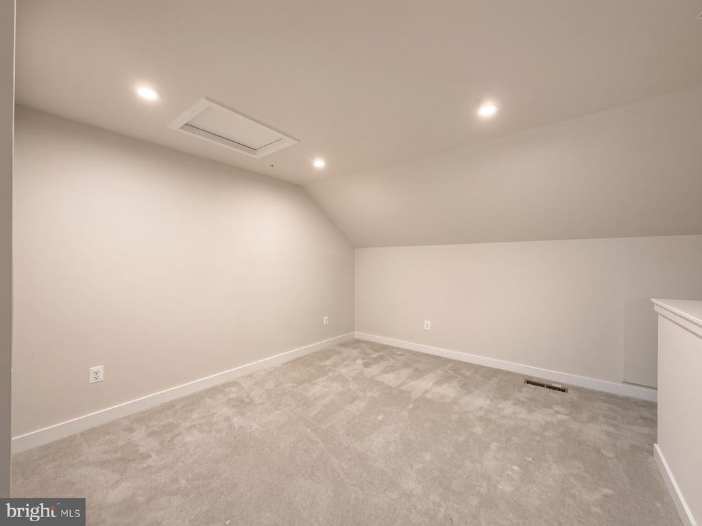 7513 Bharat Way - Photo 30