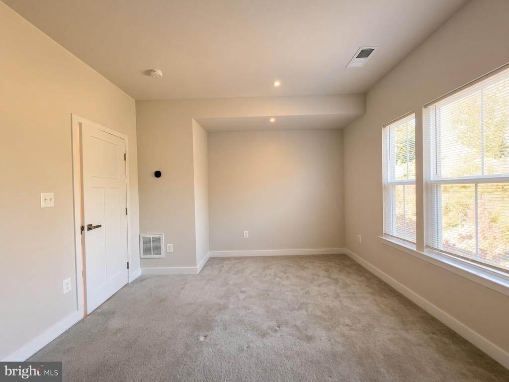 7513 Bharat Way - Photo 28
