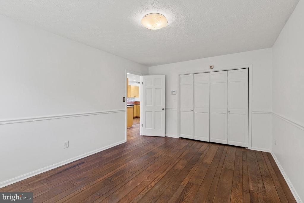 2915 South Court - Photo 17