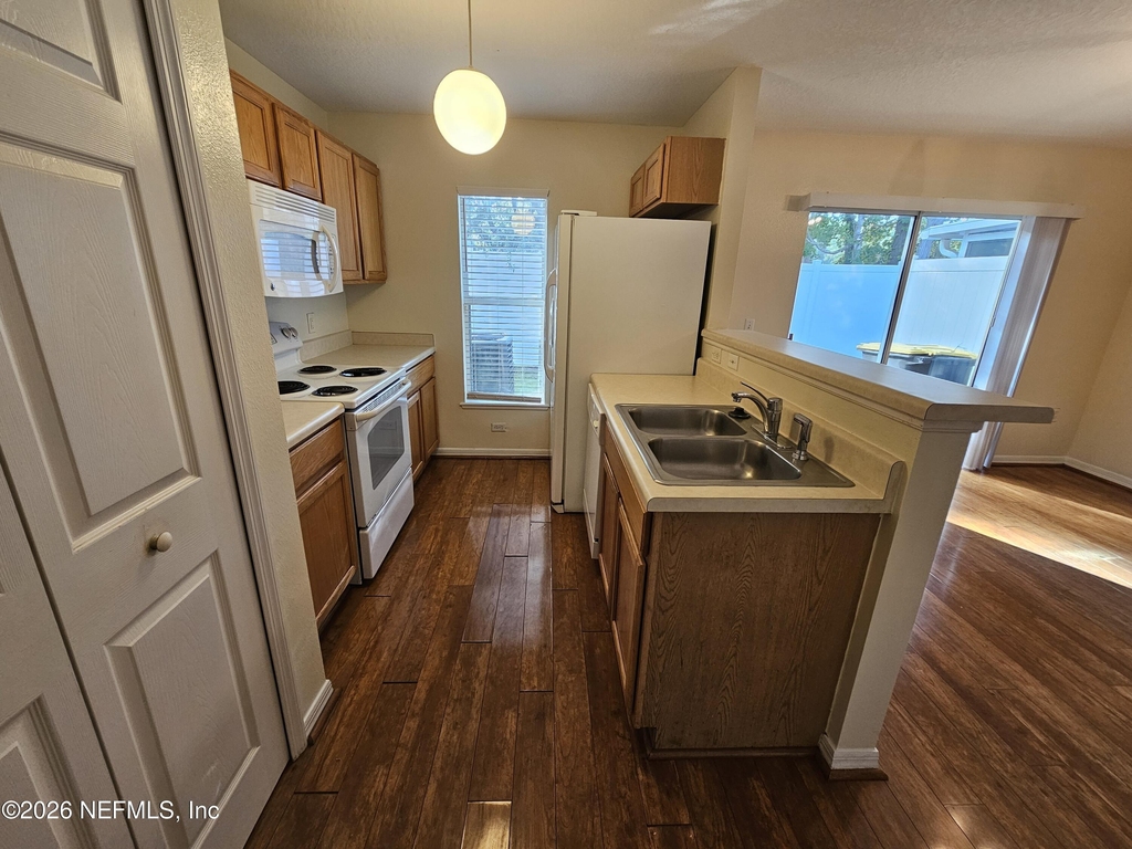 7070 St Ives Court - Photo 6