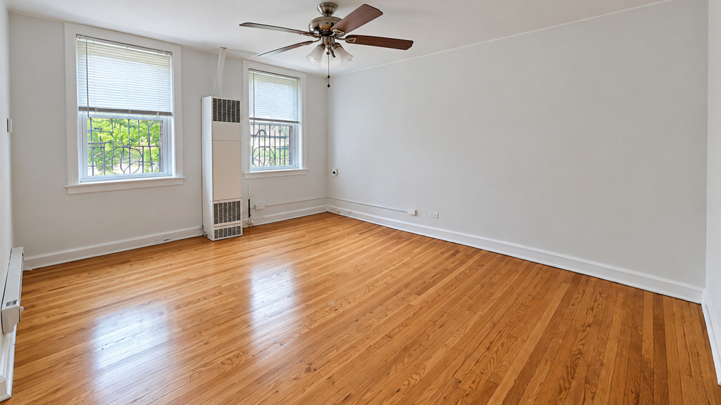 6420 N Newgard Avenue - Photo 1