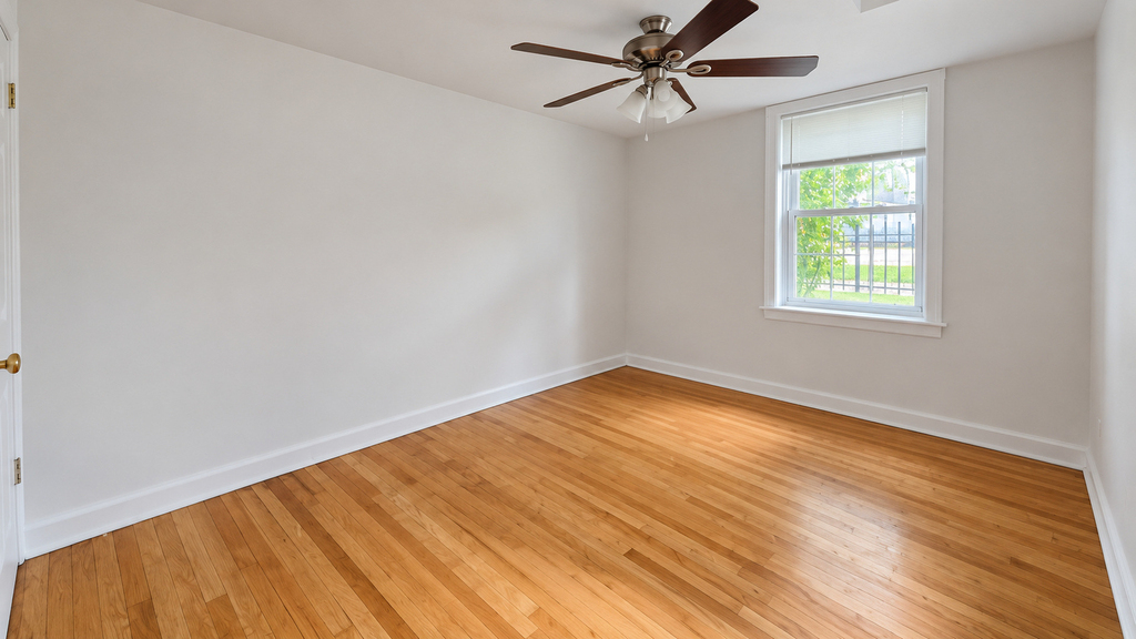 6420 N Newgard Avenue - Photo 15