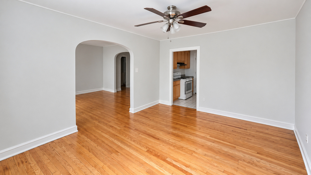 6420 N Newgard Avenue - Photo 9
