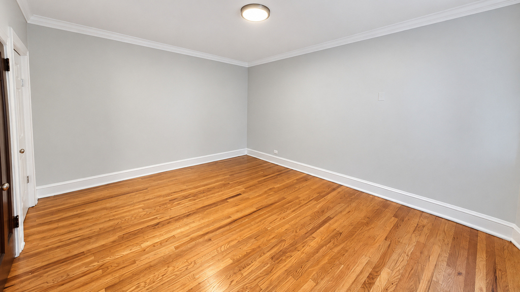 2336 W Addison Street - Photo 11