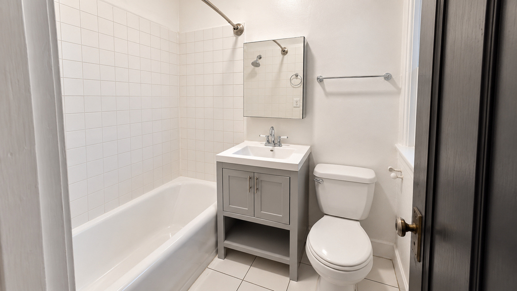 2336 W Addison Street - Photo 12