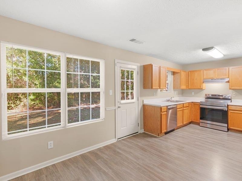 160 Melinda Drive - Photo 9