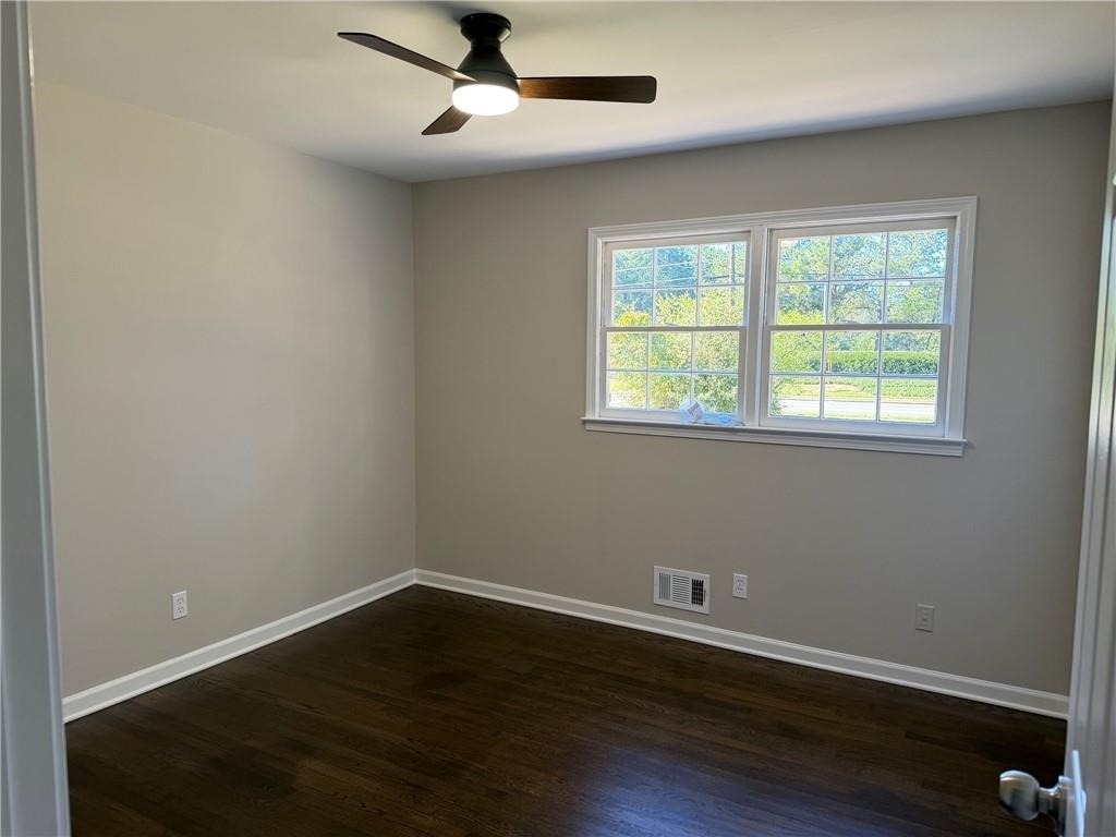 2642 Skyland Drive - Photo 15