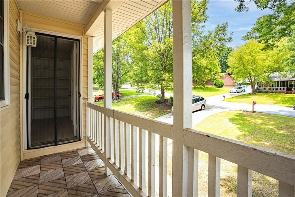 2568 Redfield Drive - Photo 29