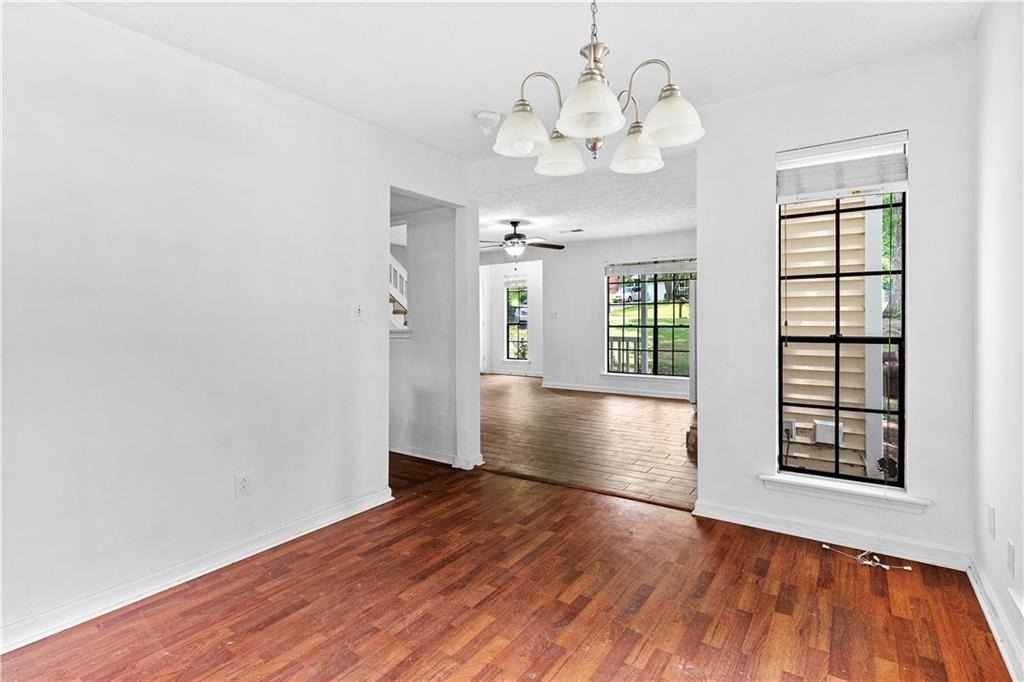 2568 Redfield Drive - Photo 12