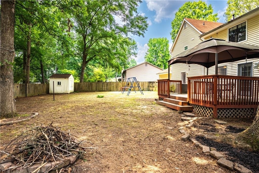 2568 Redfield Drive - Photo 38