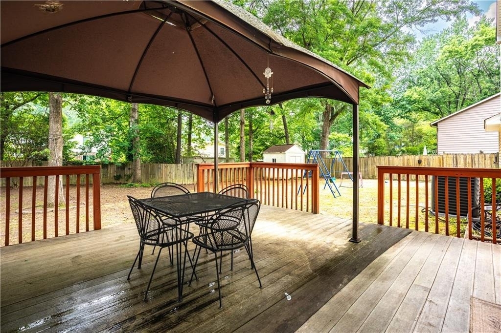 2568 Redfield Drive - Photo 36