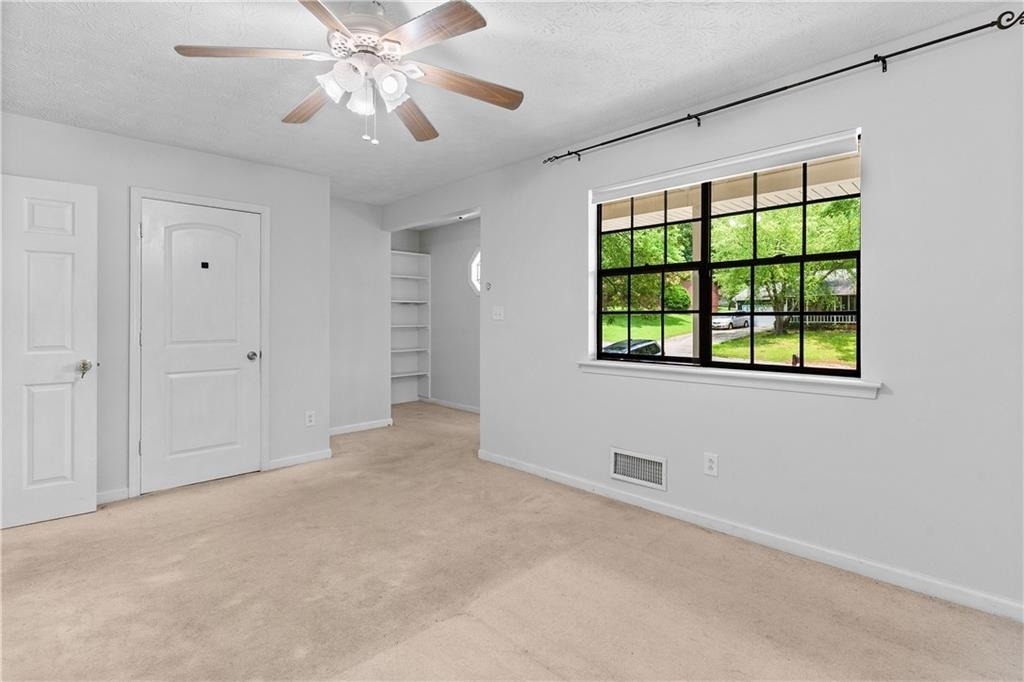 2568 Redfield Drive - Photo 27