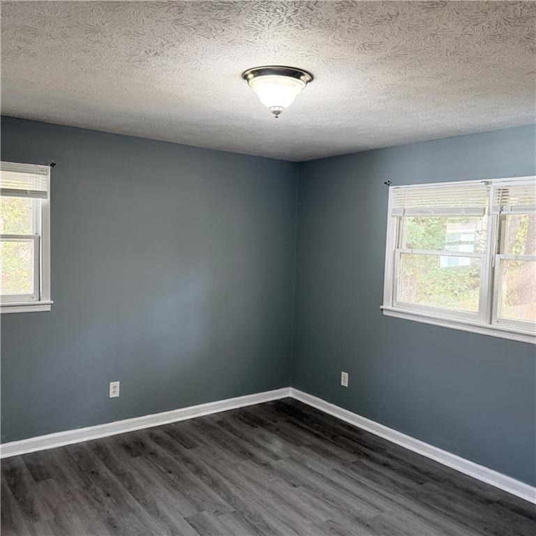 6565 Woodford Road - Photo 15
