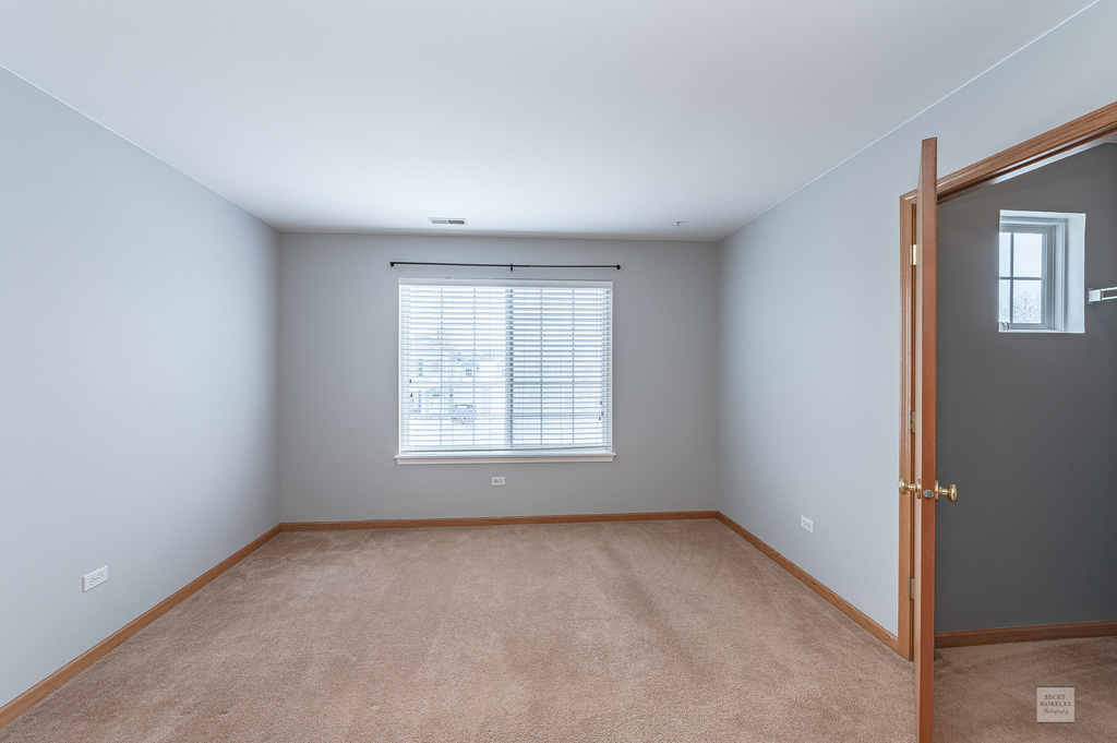 2431 Roxbury Lane - Photo 8