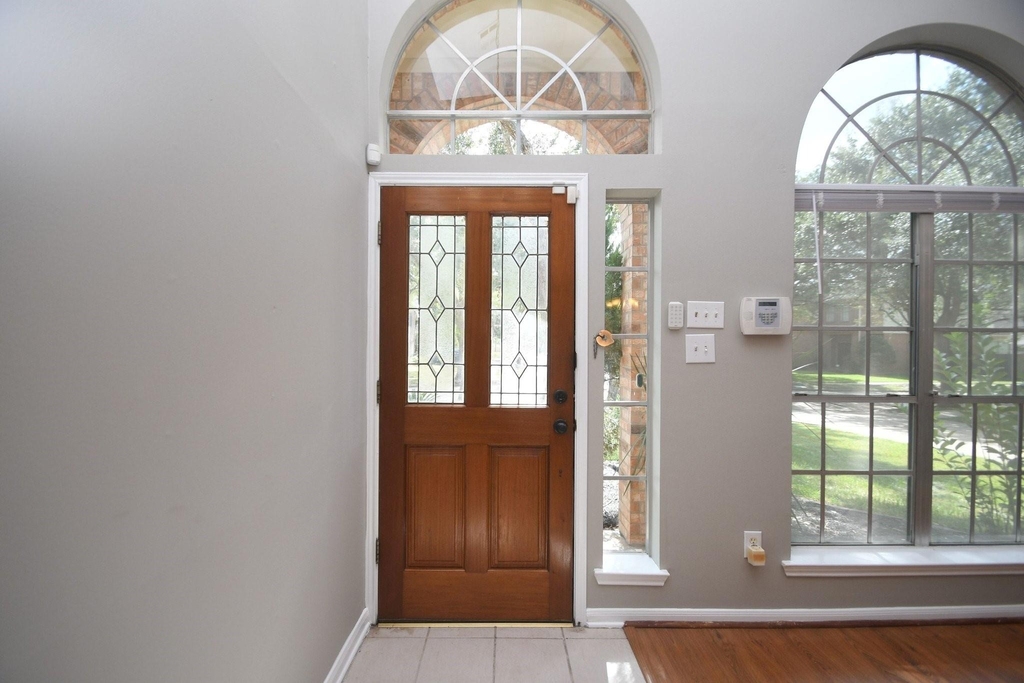 4823 Knights Branch Drive N - Photo 5