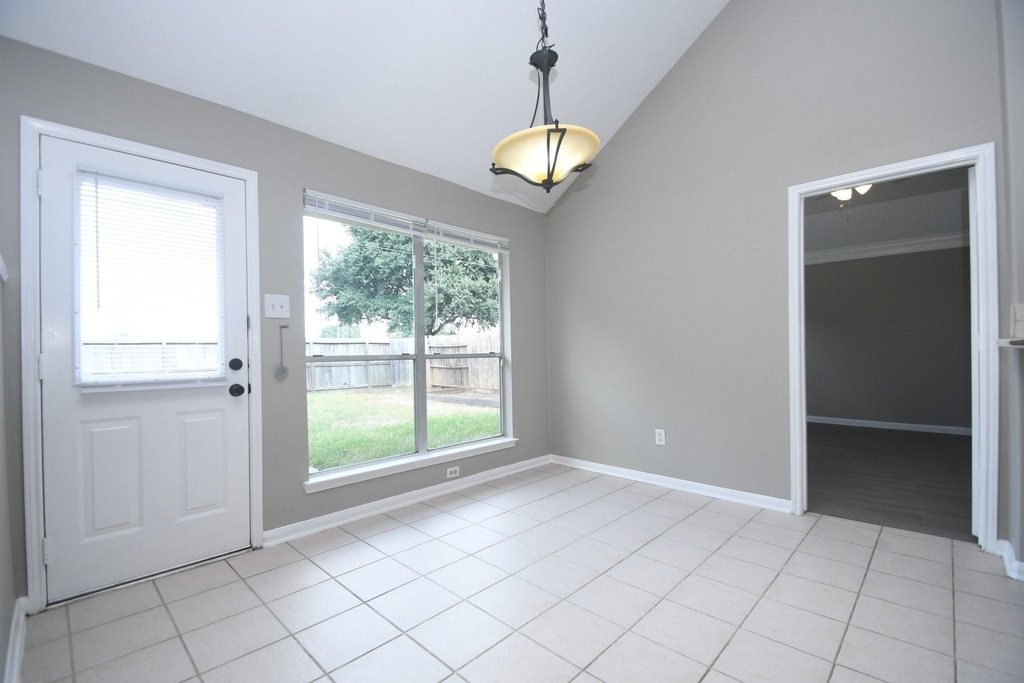 4823 Knights Branch Drive N - Photo 36