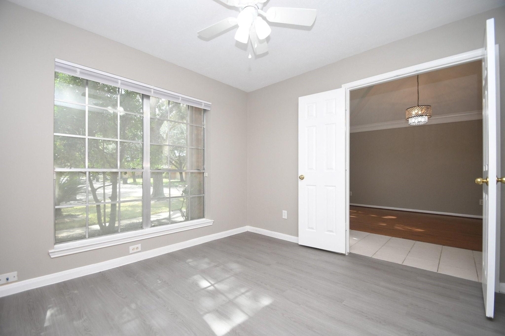 4823 Knights Branch Drive N - Photo 20