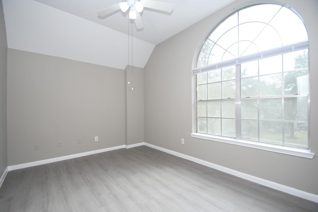 4823 Knights Branch Drive N - Photo 44