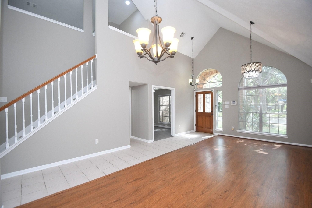 4823 Knights Branch Drive N - Photo 17