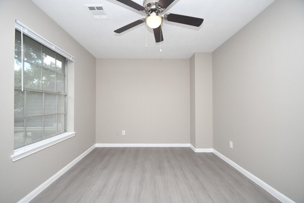 4823 Knights Branch Drive N - Photo 46