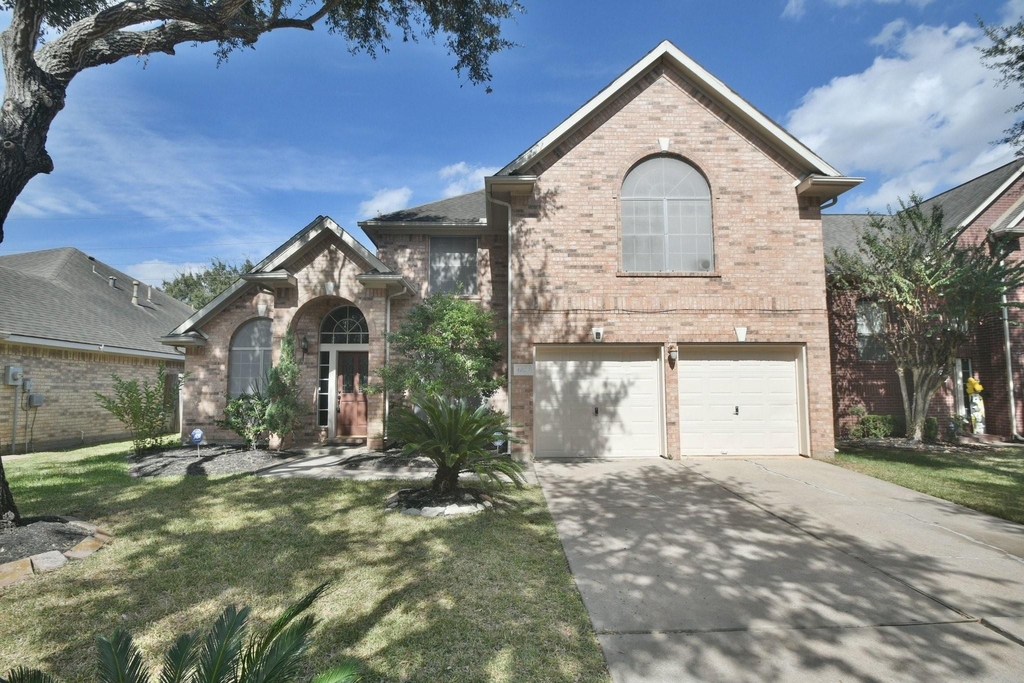 4823 Knights Branch Drive N - Photo 1