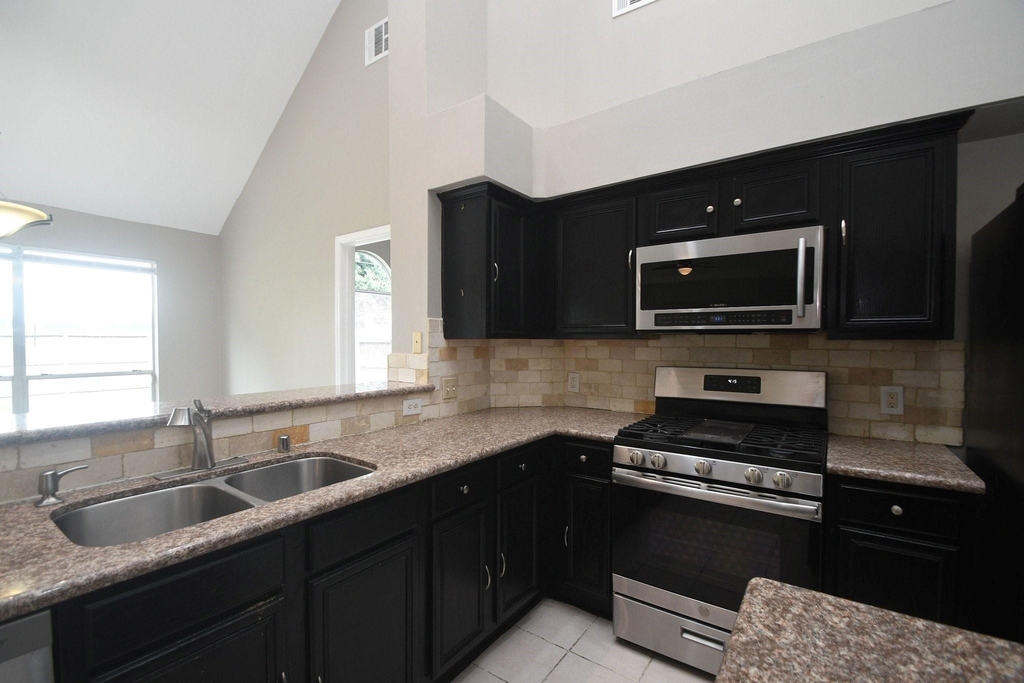 4823 Knights Branch Drive N - Photo 34
