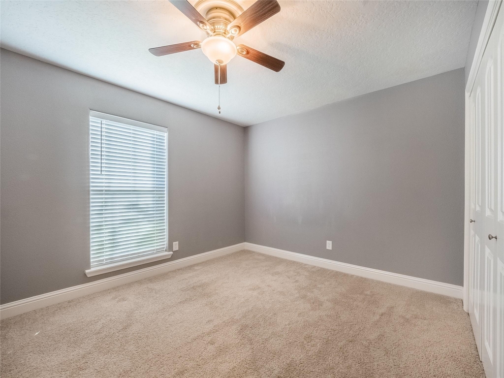 1121 Warren Street - Photo 11