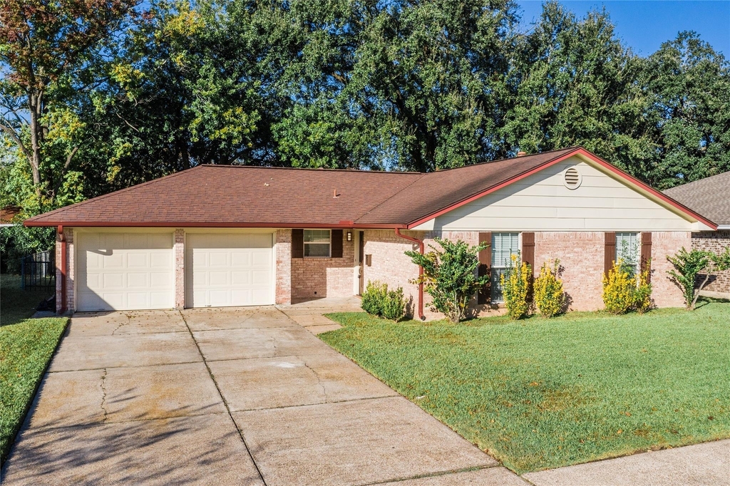 1121 Warren Street - Photo 13