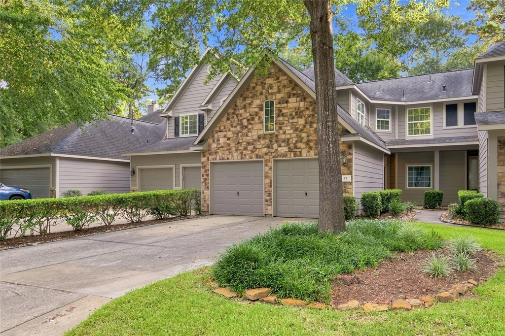 47 Alderon Woods Place - Photo 0