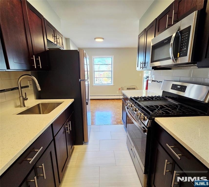 283 Main - Photo 2