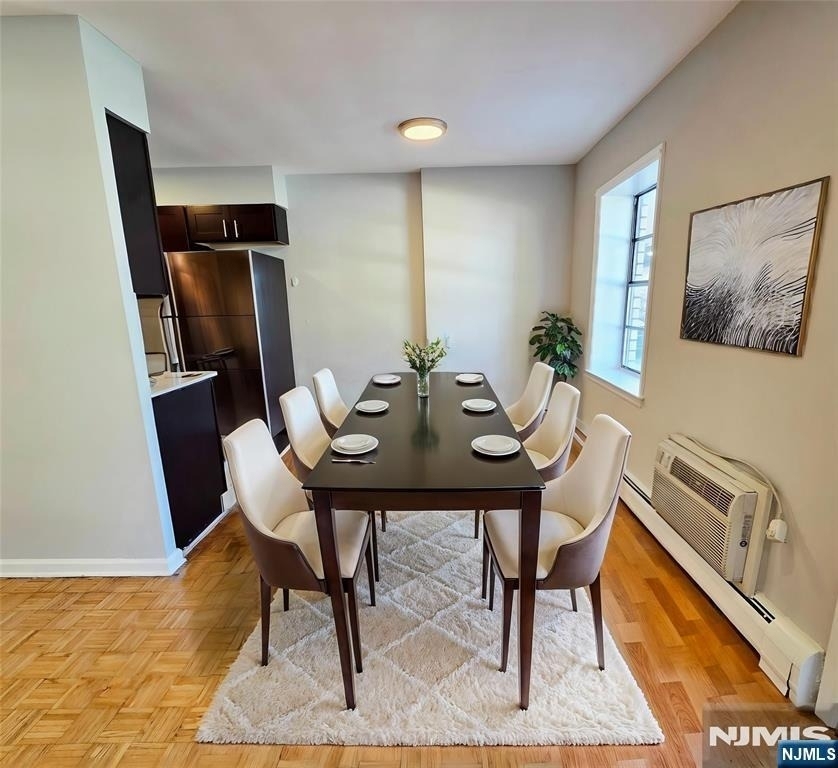283 Main - Photo 4