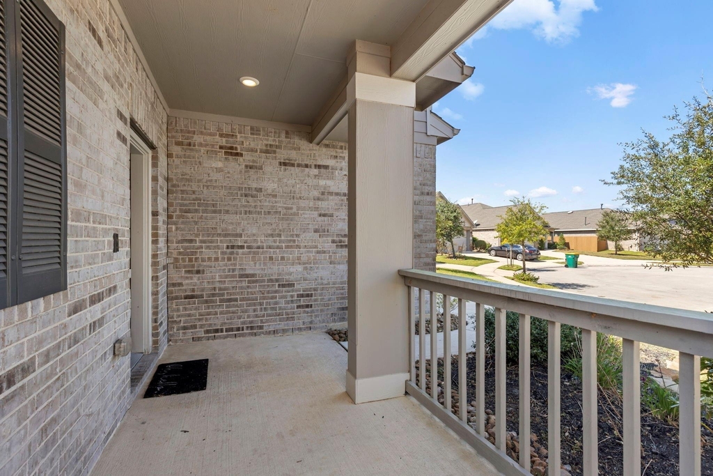 28068 Dove Chase Drive - Photo 3