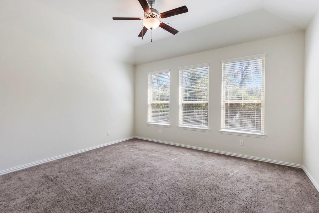 28068 Dove Chase Drive - Photo 18