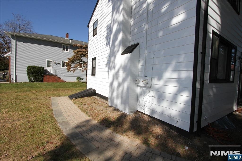 380 Lincoln - Photo 28