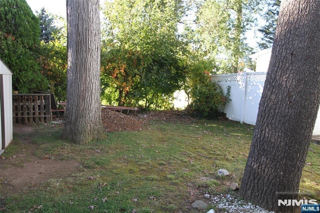 380 Lincoln - Photo 4