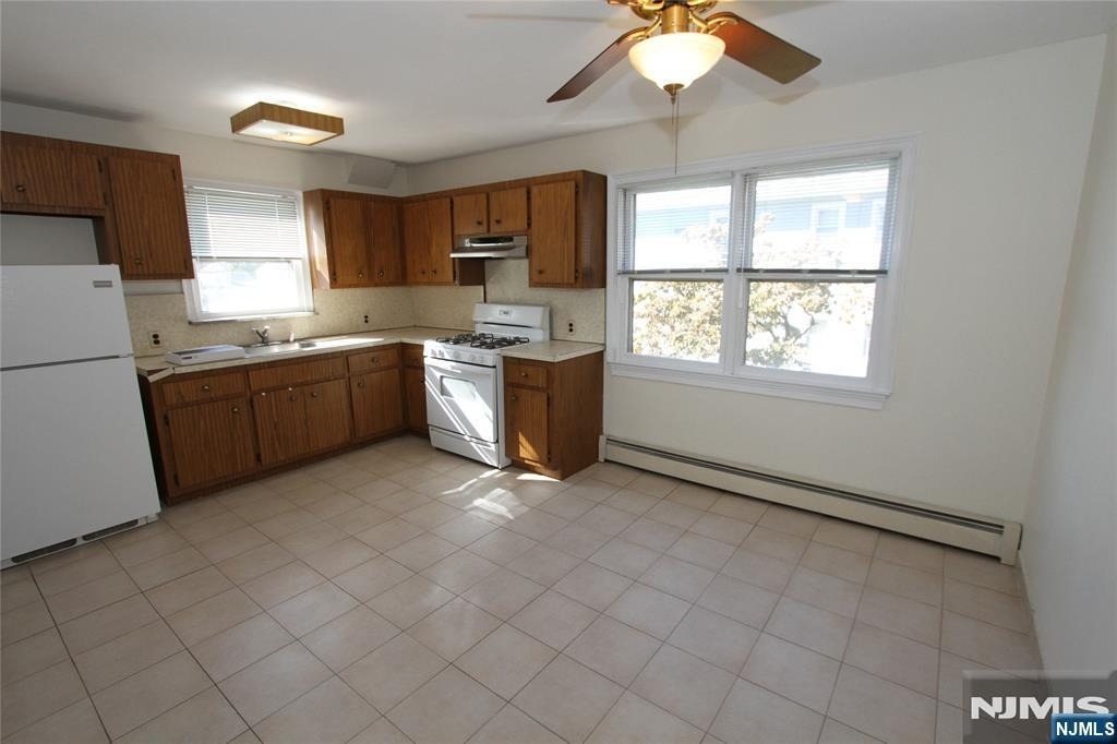 380 Lincoln - Photo 17