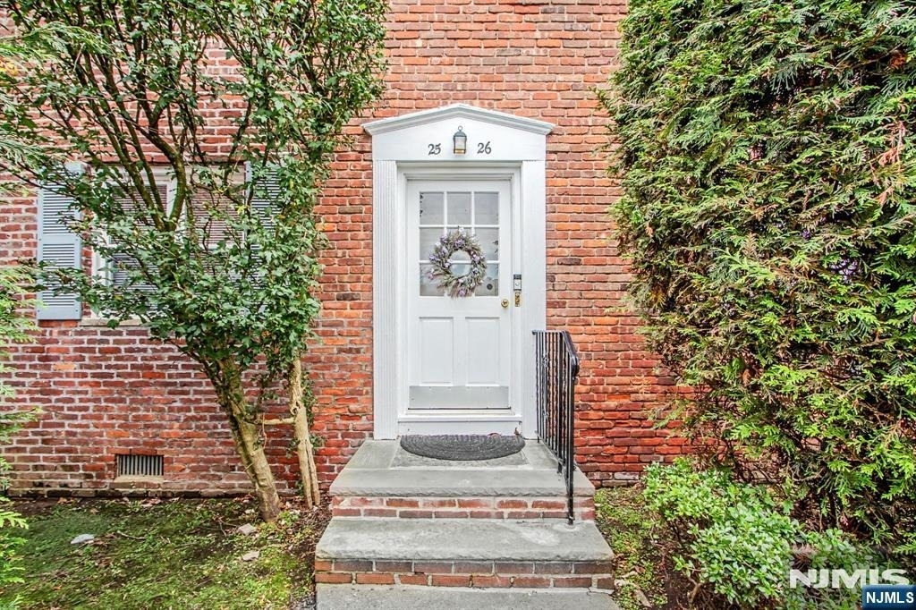 43 Conforti - Photo 2