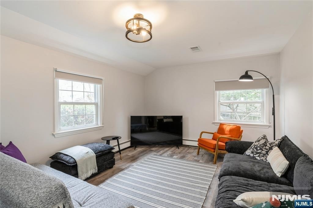 62 Valley - Photo 1