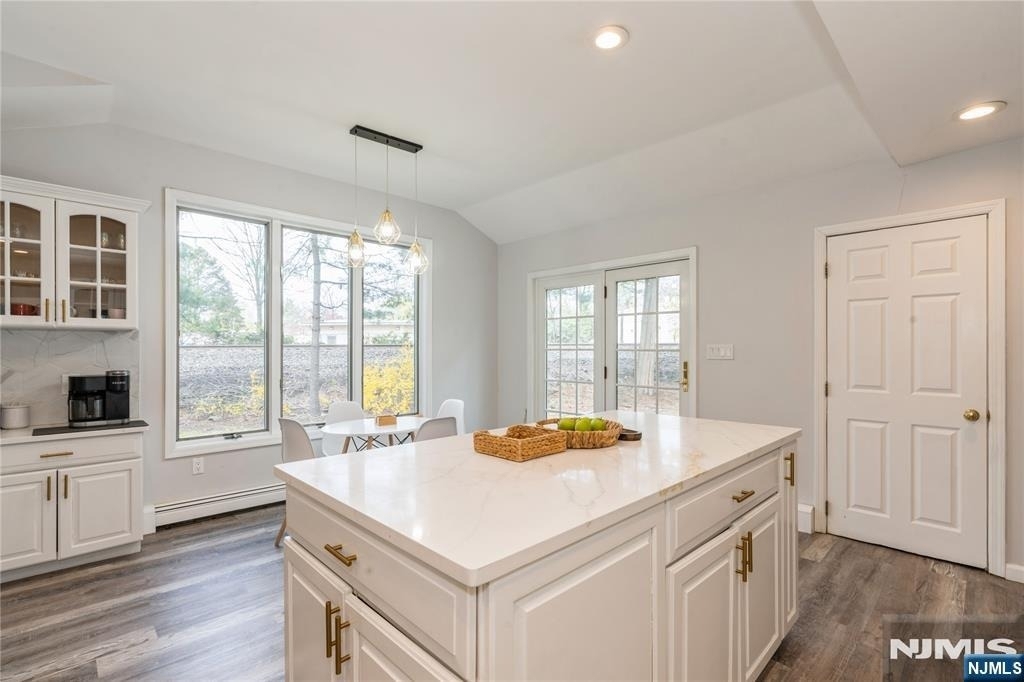 62 Valley - Photo 0