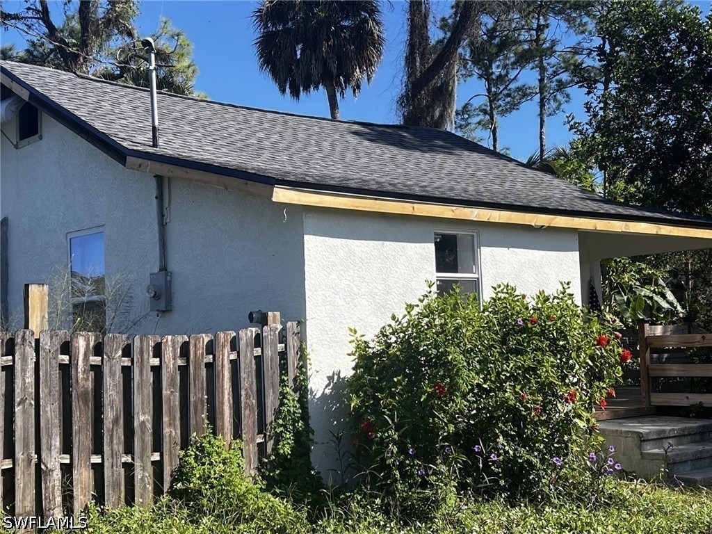 341 Golden Gate Boulevard E - Photo 1