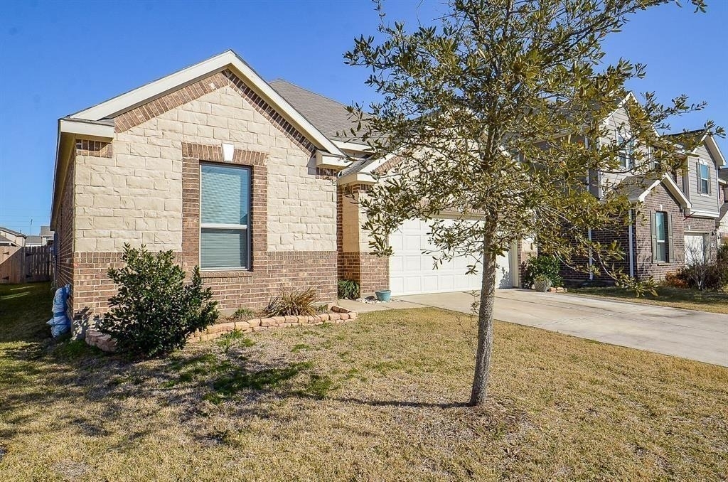 25410 Champion Ridge Court - Photo 0