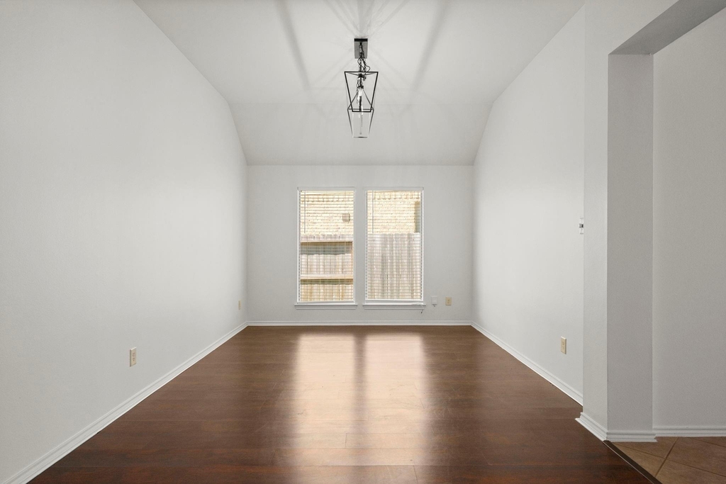 27702 Amy Willow Lane - Photo 6