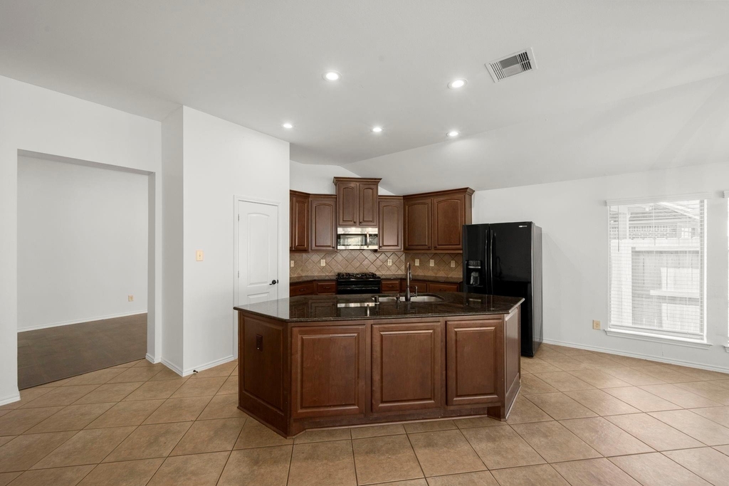 27702 Amy Willow Lane - Photo 4